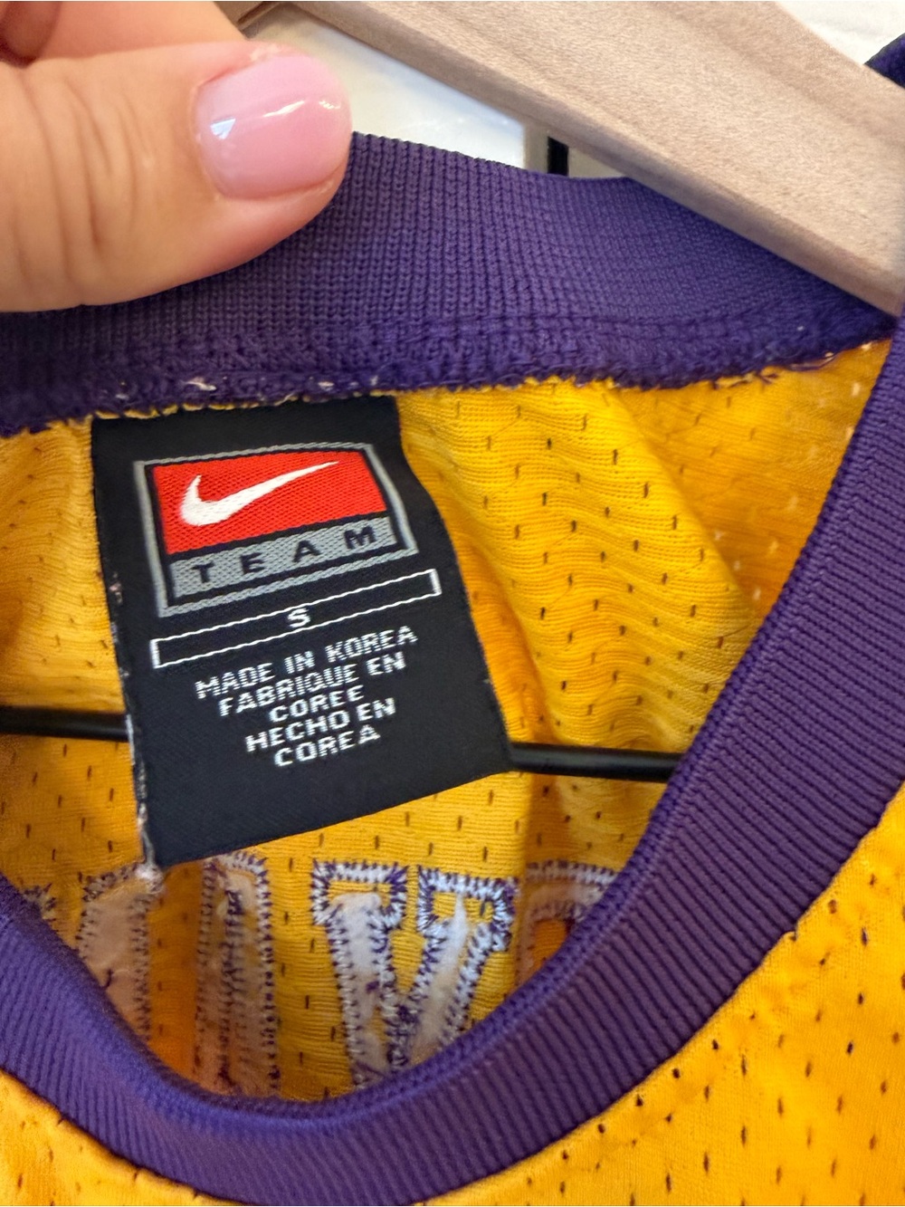 Kobe Bryant #8 Nike Lakers Rewind 1957 Swingman Jersey Yellow Sz S - Picture 4 of 6